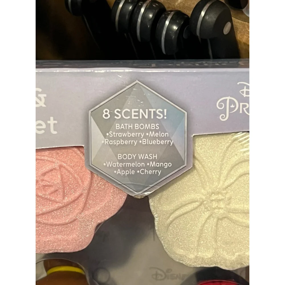 New Disney Princess 100th Anniversary Bath Bomb & Body Wash Set - Picture 4 of 6